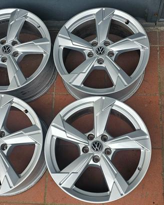 4 cerchi 18 Volkswagen Golf 5 6 7 8 Touran T Roc P