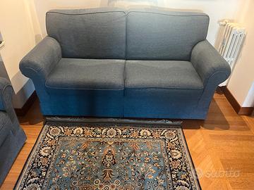 Coppia di divani colore azzurro 3 + 2 sedute