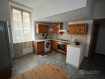 Appartamento arredato Marassi