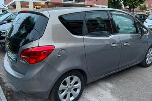 Auto è marciante