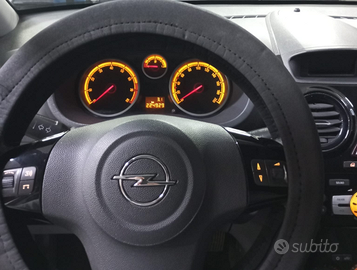 Opel corsa gpl 1.2 benzina