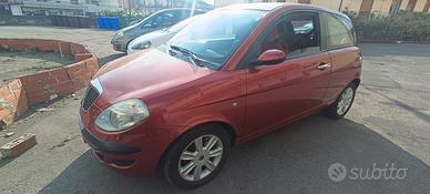 lancia Ypsilon 