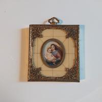 miniatura donna con bambino