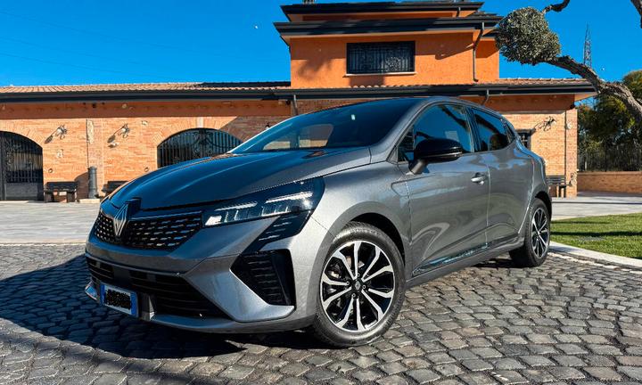 Renault Clio 1.0 tce Techno 90cv