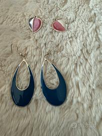 Orecchini acciaio pietre rosa e un paio smalto blu