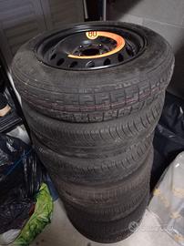 Cerchi con pneumatici 165/65 R14 Panda