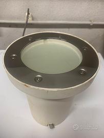 Lampade da incasso da esterno piscina ingresso