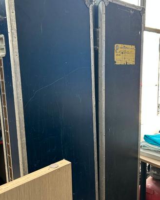 Stativi marca Manfrotto n. 4  + Cavicchi n. 2