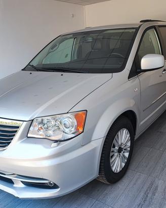 Lancia Voyager 2.8 Turbodiesel Platinum
