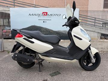 Piaggio X 7