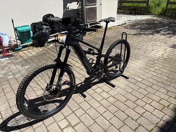 Ebike Canyon Strive Carbonio 300 km Garanzia