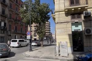 Zona Politeama/Ammiraglio Gravina - Negozio 65 mq