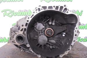 CAMBIO 5 MARCE COROLLA VERSO R10 2.2 D-4D 2007