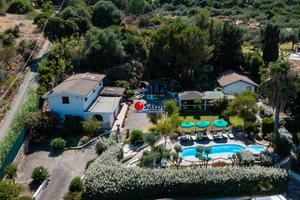 Villa con piscina in zona Sant'Anna