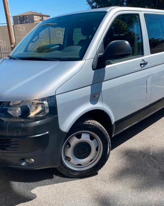 Volkswagen T5 Caravelle 7 POSTI -TAGLIANDI VW - GA