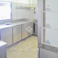 NEGOZIO A VAPRIO D'ADDA