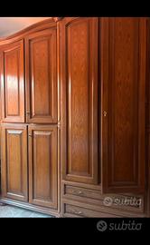 Armadio vintage in legno