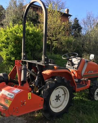 trattore Kubota Aste A15 completo di fresa