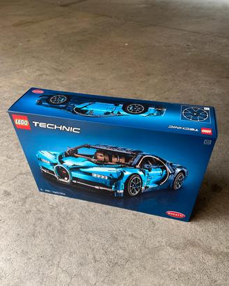 LEGO Technic Bugatti Chiron 42083 