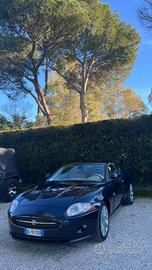 Jaguar XK 4.2 coupe blu indigo interni pelle beige