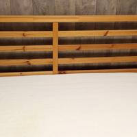 Letto con materasso.