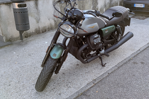 Moto guzzi v7 centenario