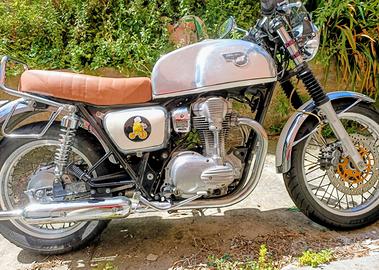 Kawasaki W800 customizzata