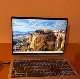 HP ProBook 460 G11 16"(4G1iR AI PC) NUOVO