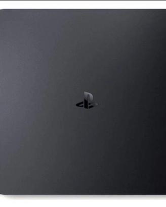 Sony PlayStation 4 Slim 500GB Console - Nera