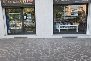 Avviata attivita' di negozio di integrator