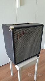 Amplificatore Fender per  basso elettrico