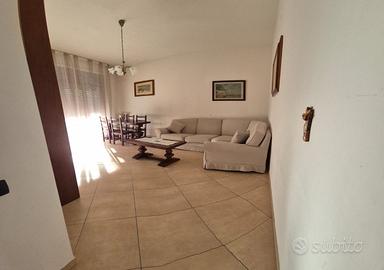 SCANDICCI Quadrilocale al piano alto