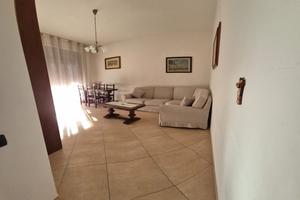 SCANDICCI Quadrilocale al piano alto