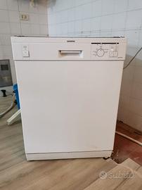 Lavastoviglie esterna funzionante SIEMENS 
