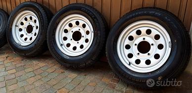 Gomme con  cerchi suzuki Jimny