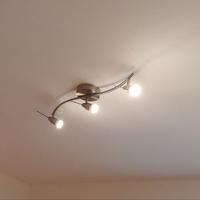 Lampadario da soffitto con faretti led orientabili