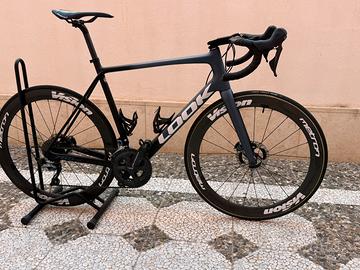 Look 785 Huez