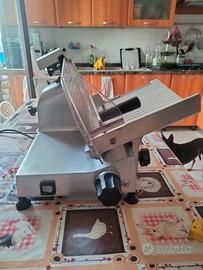 Affettatrice professionale lama 25