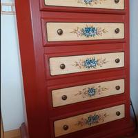 Cassettiera dipinta a mano110x40x80