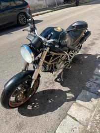 Ducati Moster 900