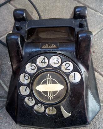 Vintage telefoni a filo