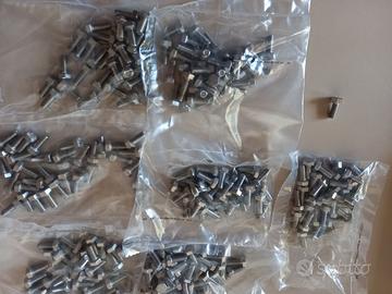 VITI ESAGONALI-RONDELLE-DADI INOX