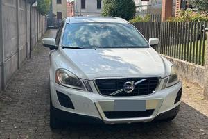 Volvo XC 60 2.4 AWD 