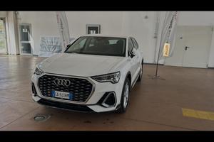 Audi q3 sport back