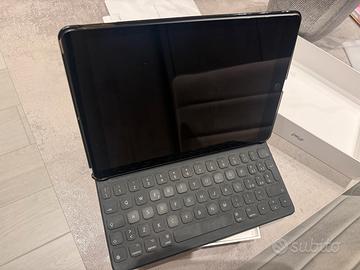 Ipad 9” generazione + tastiera magic keyboard