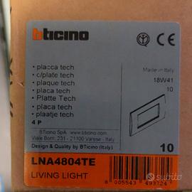 bticino placche 4 posti  LNA4804TE living light