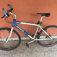 BICICLETTA 26'' MOUNTAIN BIKE
