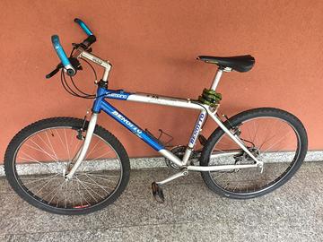 BICICLETTA 26'' MOUNTAIN BIKE