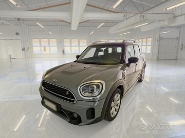 MINI COOPER SE COUNTRYMAN ALL4 BUSINESS AUTOM. 5 P