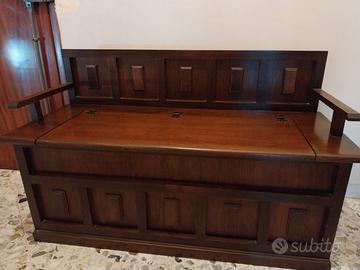 Cassapanca in legno